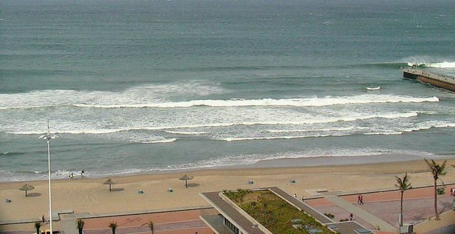 durban swell south africa 2025/12/24 10h00