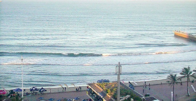 durban surfcam 2026/01/02 19h00