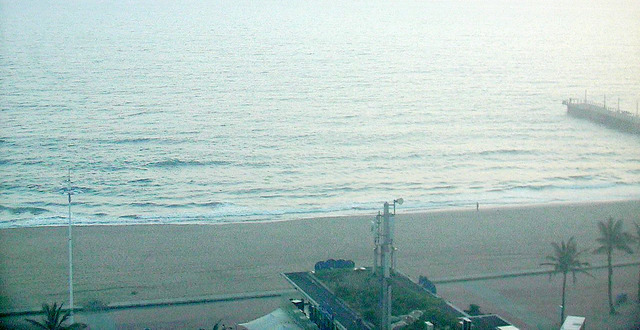 durban HD surf cam pic 2025/12/08 05h00