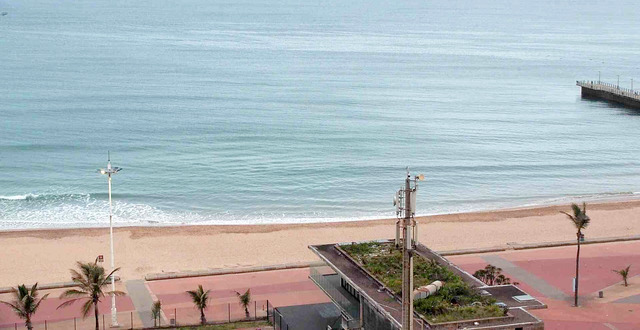 durban surf cam pic 2025/12/07 05h00